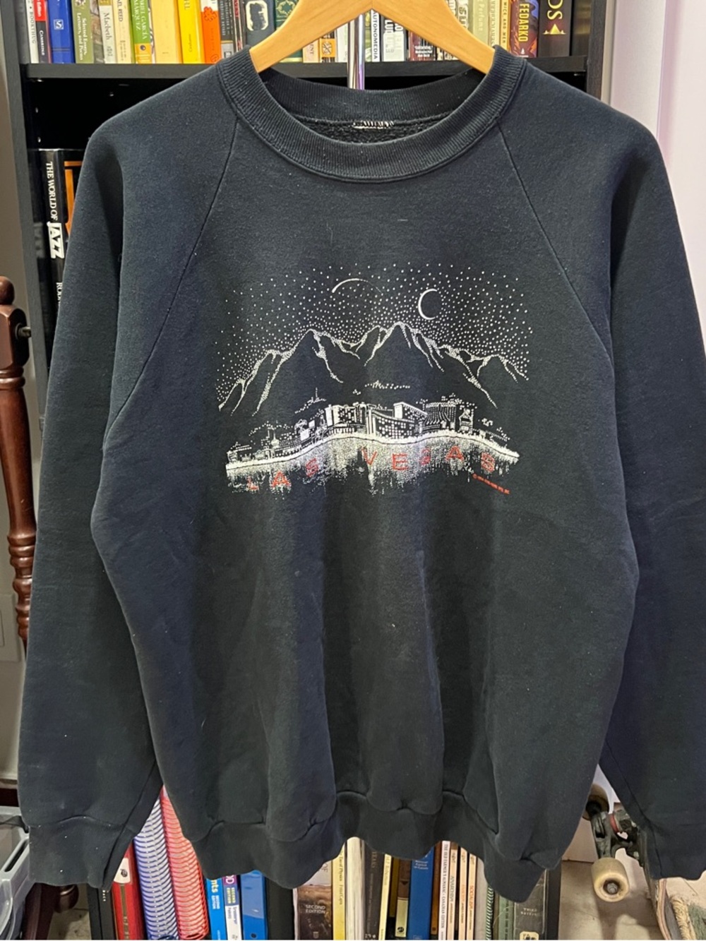 vintage las vegas skyline graphic crewneck sweatshirt